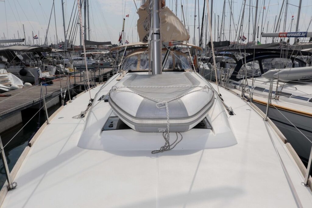 Yacht Image 5