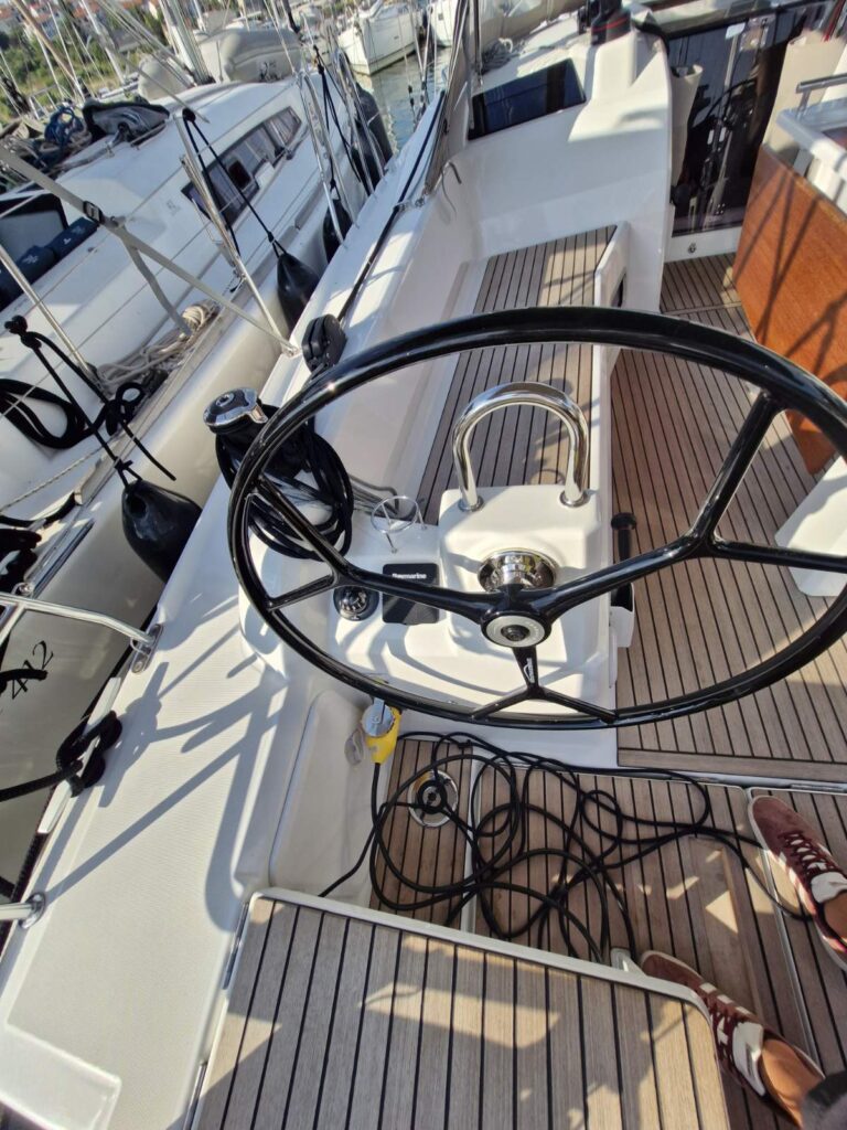 Yacht Image 6