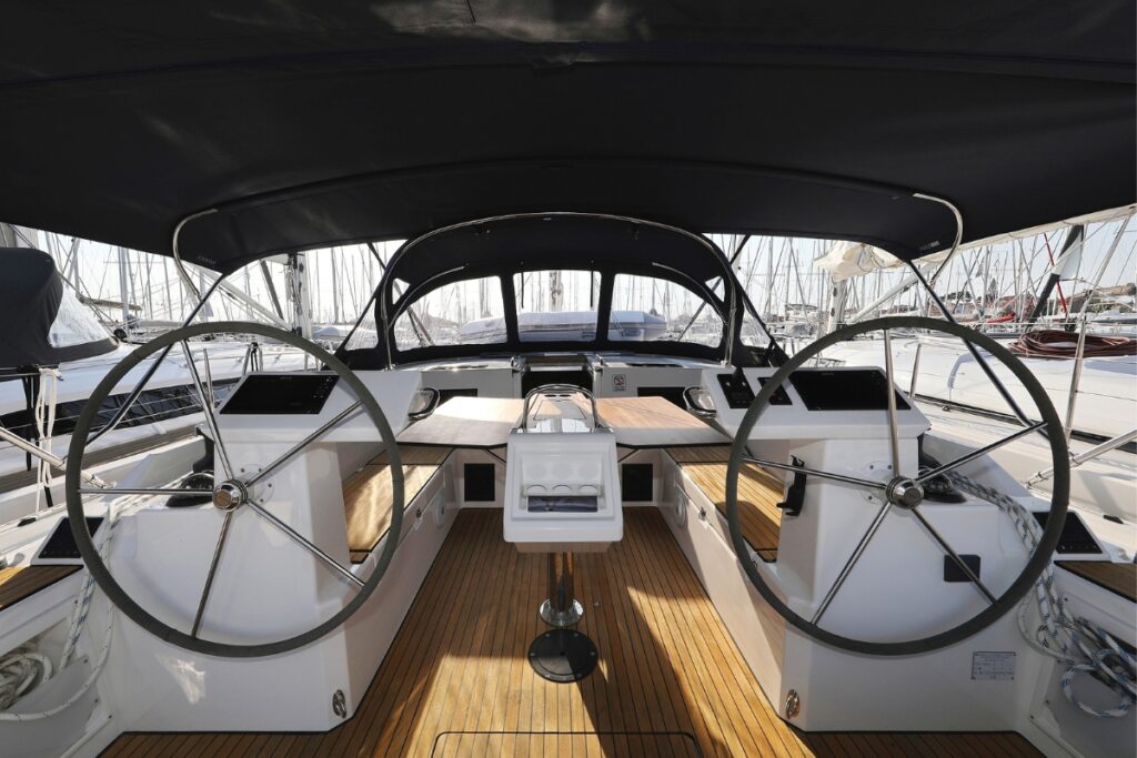 Yacht Image 5