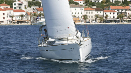 Yacht Image 6