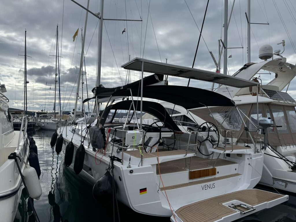 Yacht Image 6