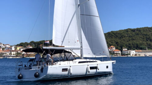 Yacht Image 9
