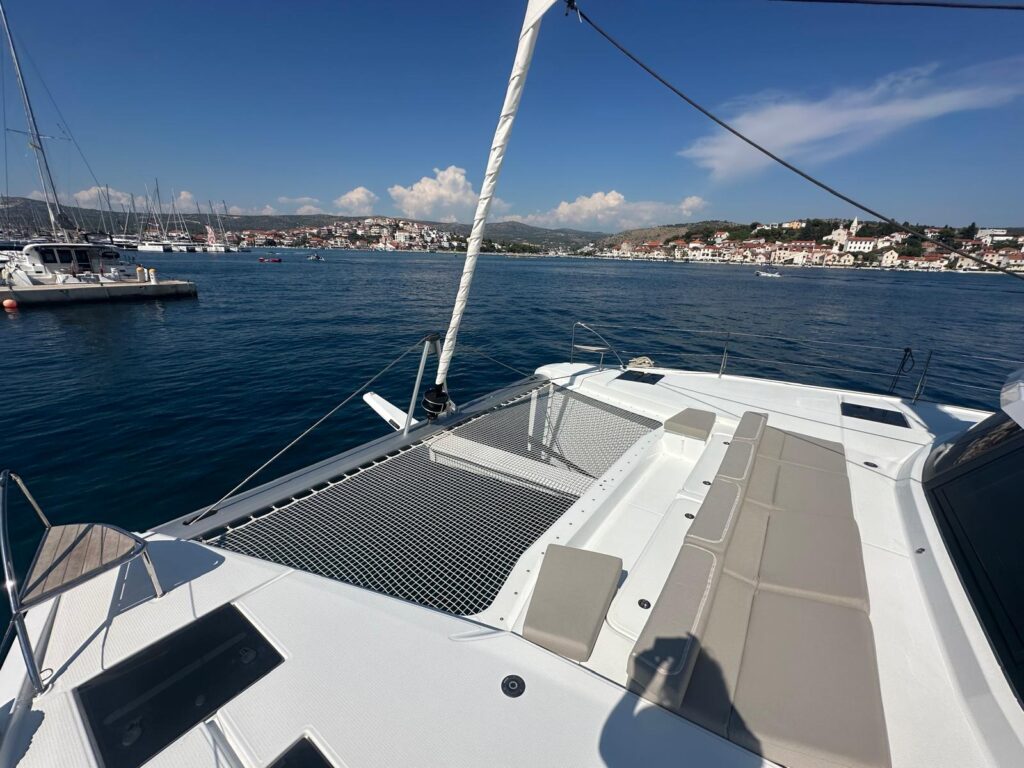 Yacht Image 6
