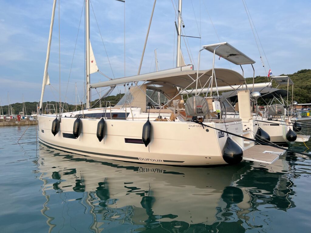 Yacht Image 7