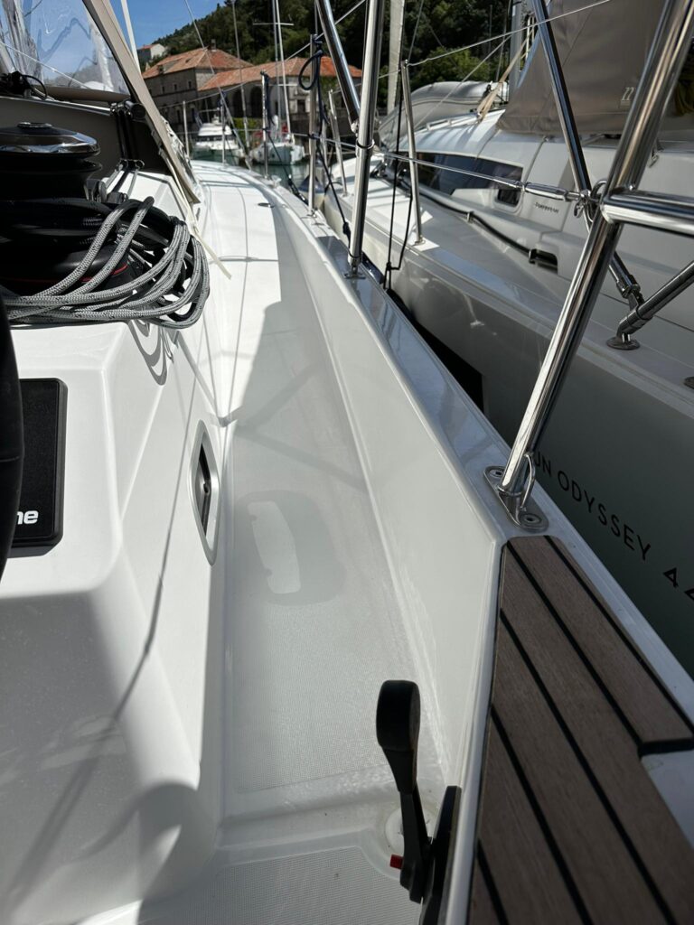 Yacht Image 5