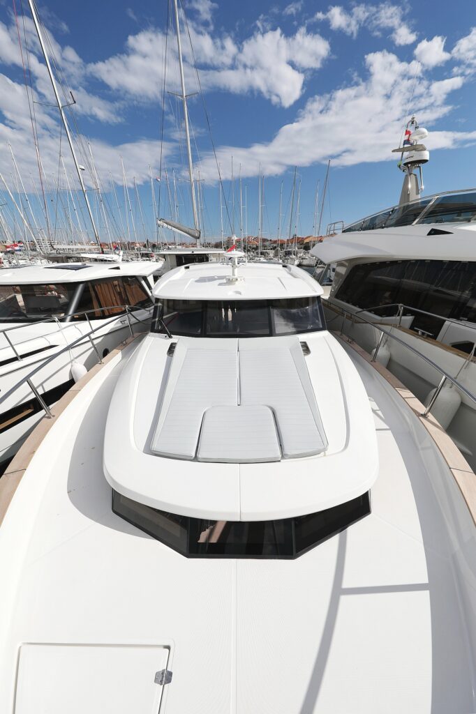 Yacht Image 7