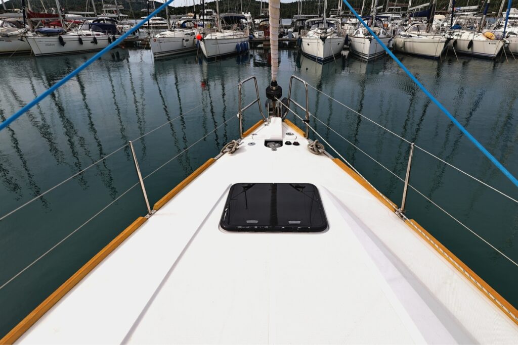 Yacht Image 6