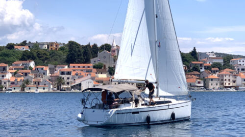 Yacht Image 9
