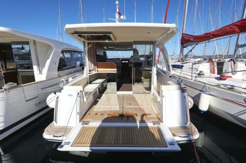 Yacht Image 6