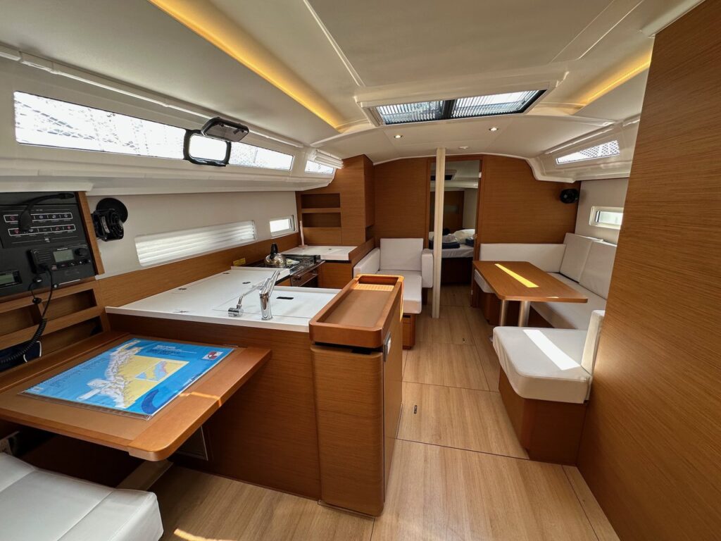 Yacht Image 5