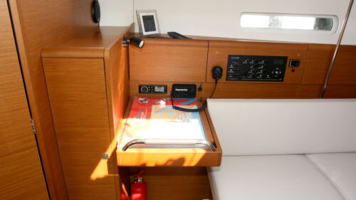 Yacht Image 9