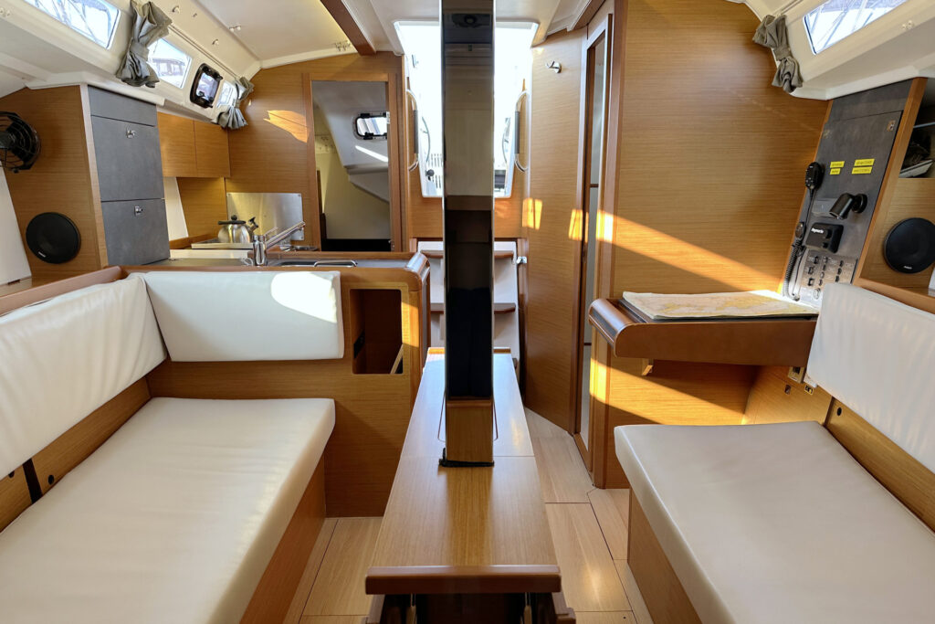 Yacht Image 6