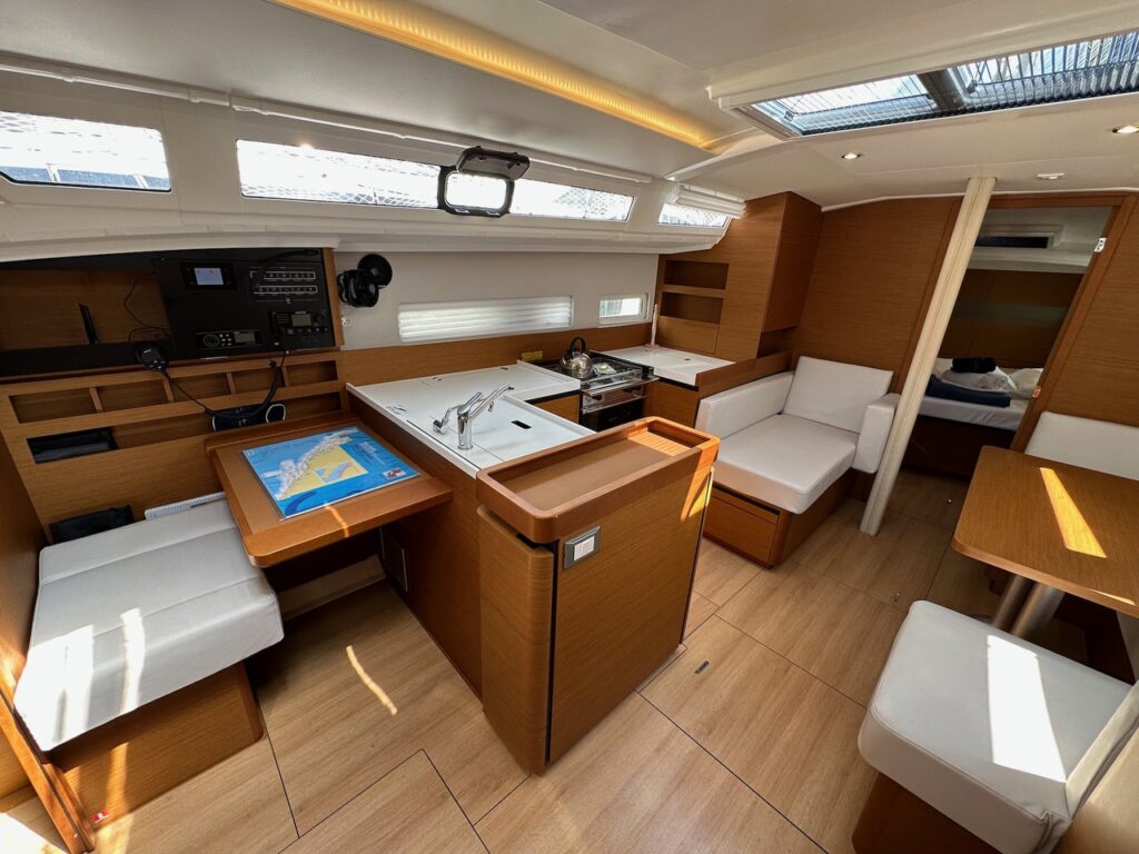 Yacht Image 6