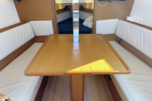 Yacht Image 8