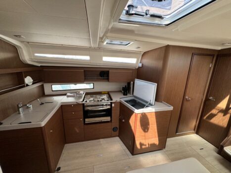 Yacht Image 10