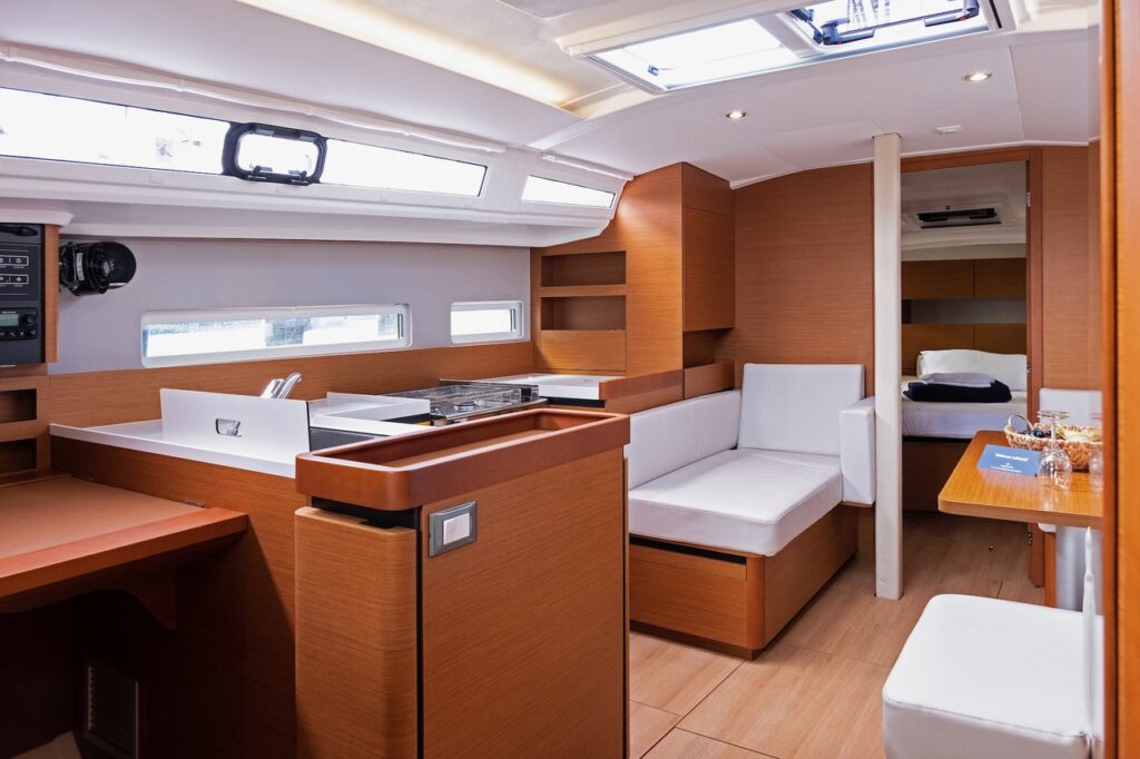 Yacht Image 5
