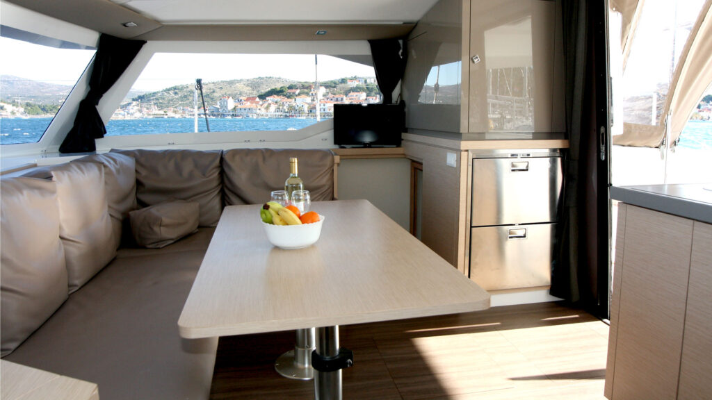 Yacht Image 16