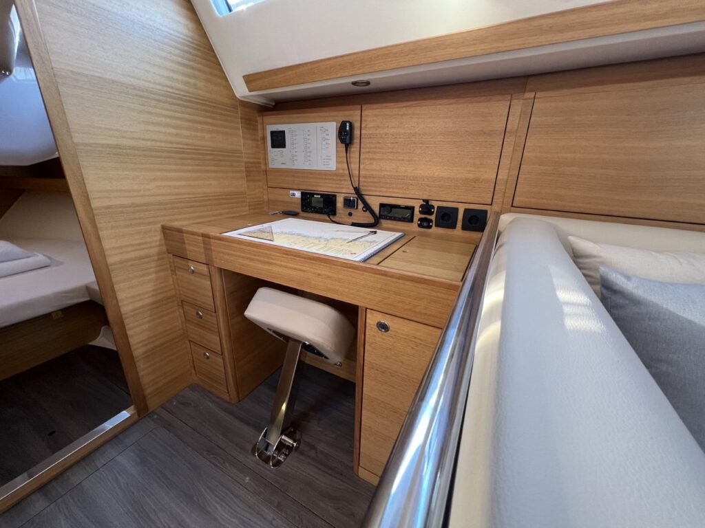 Yacht Image 28